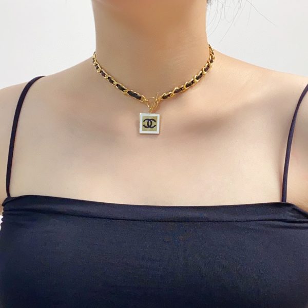 18K CC Leather Choker Necklace - 图片 4