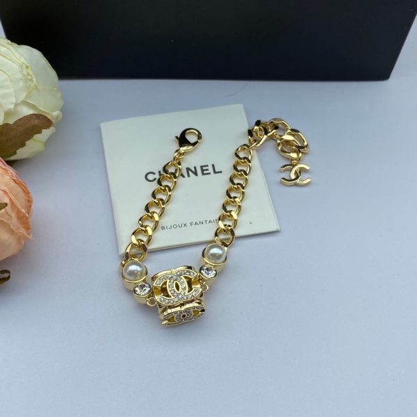 18K CC Box Pendant Pearl Bracelet - Image 6