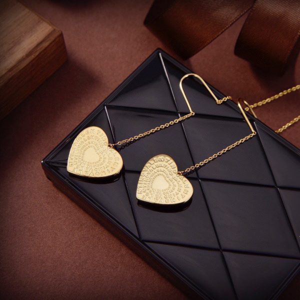 18K Vlogo Red Heart Earrings - 图片 2