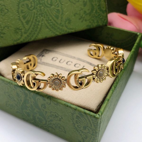 18K Double G Flowers Open Cuff Bracelet - 图片 2
