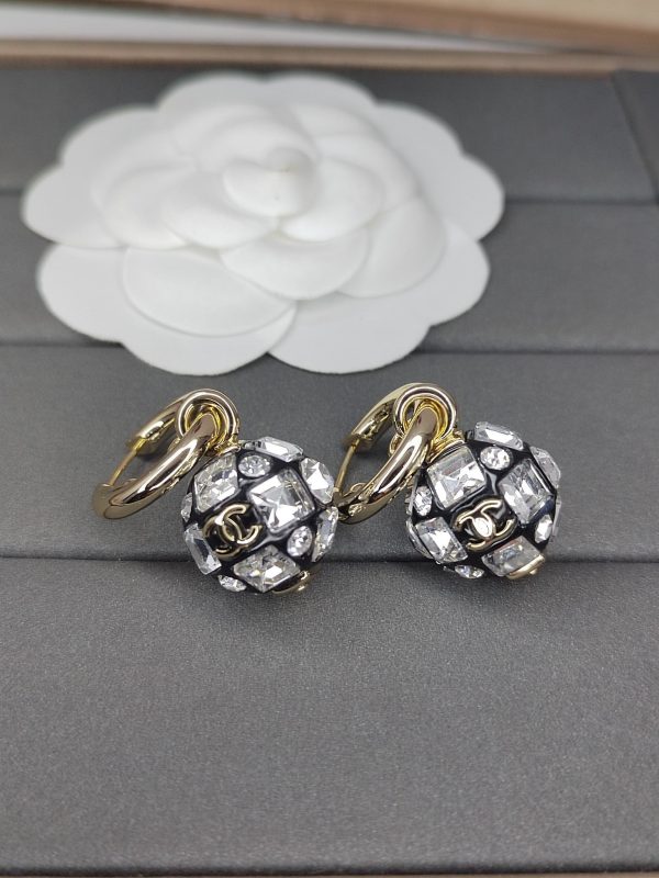 18K CC Ball Crystals Earrings - 图片 2