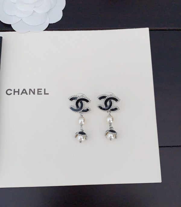 18K CC Pearl Crystals Earrings - 图片 3