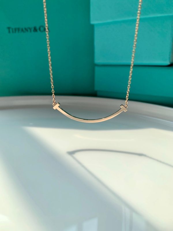 18K T Smile Pendant Necklace - 图片 4
