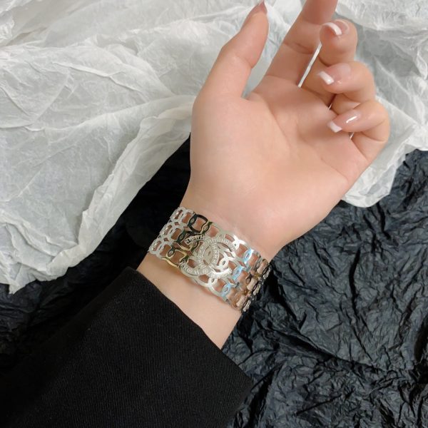 18K CC Vintage Cuff Bracelet - Image 5