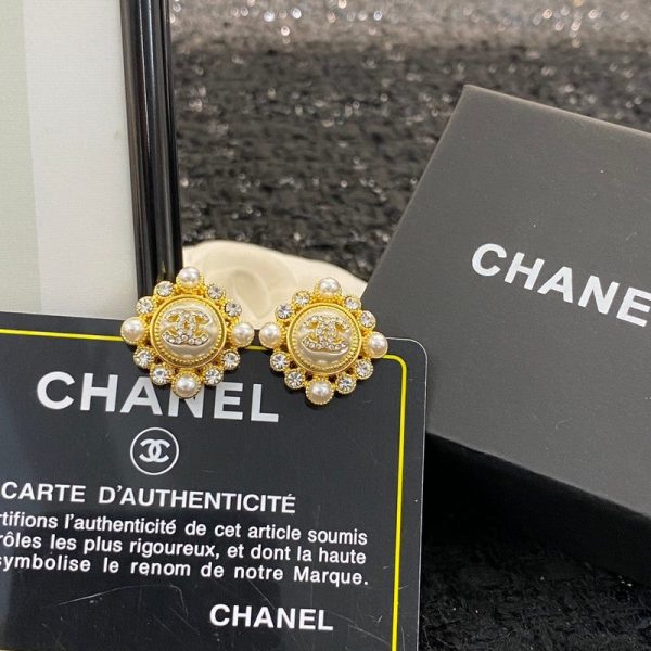18K CC Pearls Earrings - Image 4
