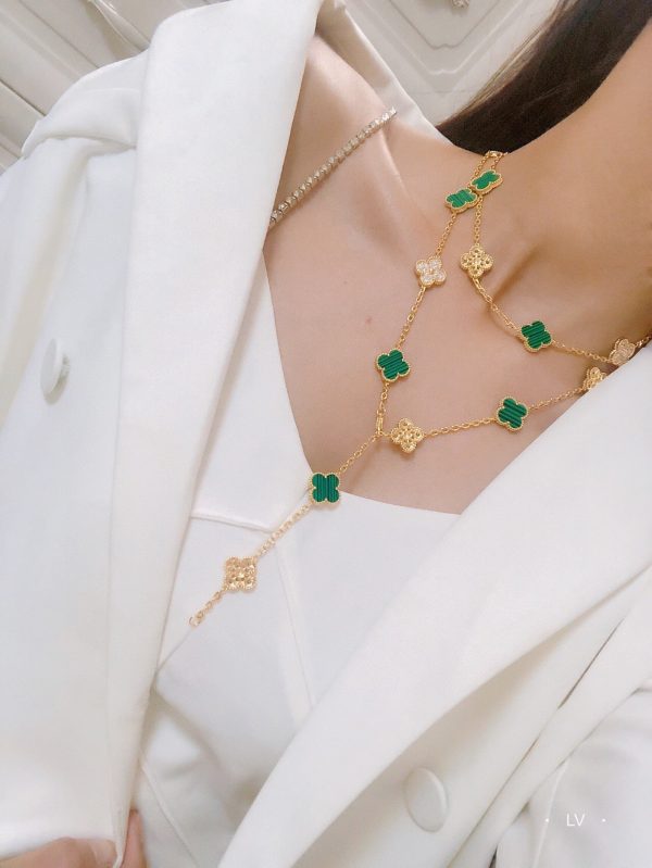 18K Vintage Alhambra 20 Motifs Long Clover Necklace - Image 3