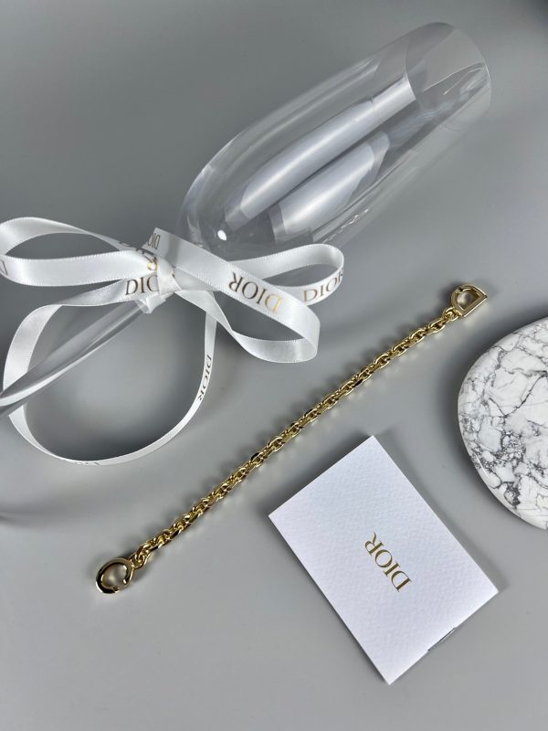 18K CD Lock Bracelet - Image 10