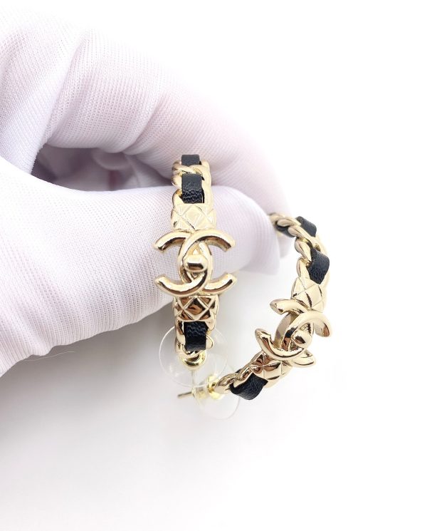 18K CC Cricle Leather Earrings - 图片 3