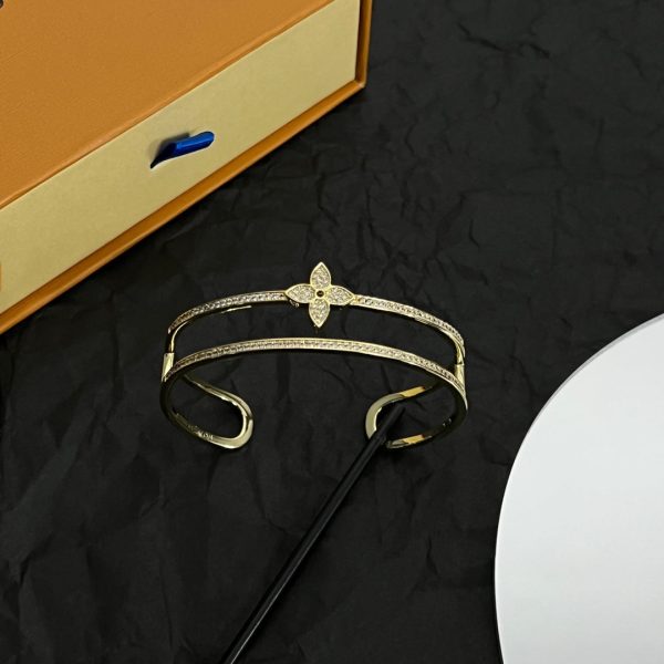 18K Louis Idylle Blossom Two-Row Bracelet - 图片 11