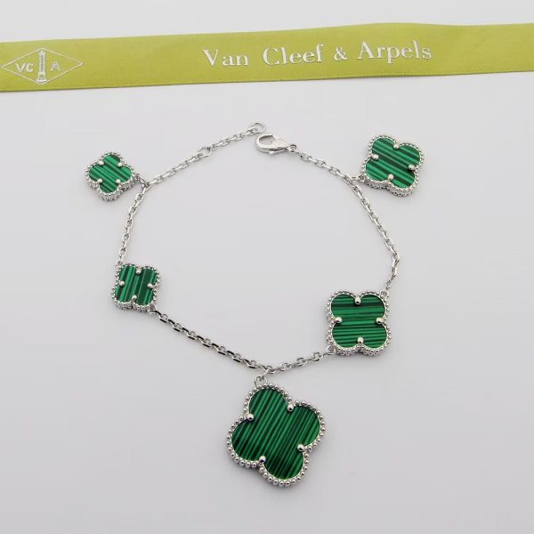 18K Magic Alhambra Five Malachite Motifs Clover Bracelet - 图片 3