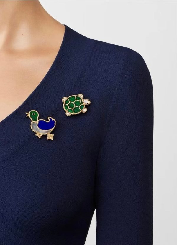 18K Lucky Animals Duck Clip Brooch - Image 3
