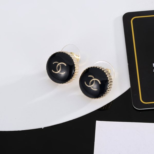 18K CC Circle Black Resin Earrings - 图片 2