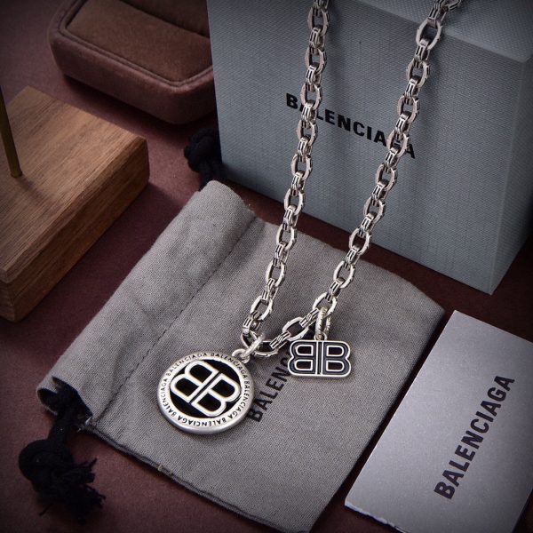 18K BB Chain Necklace - Image 4