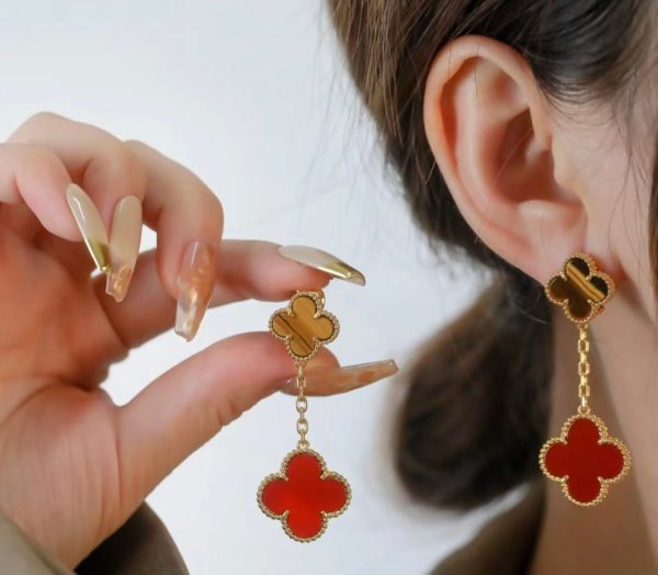 18K Magic Alhambra Carnelian & Tiger Eye Earrings - 图片 2