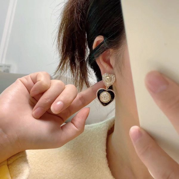 18K CC Black Heart Earrings - 图片 4