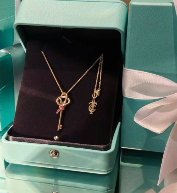 18K T Keys Woven Pink Diamonds Medium Necklace - 图片 8