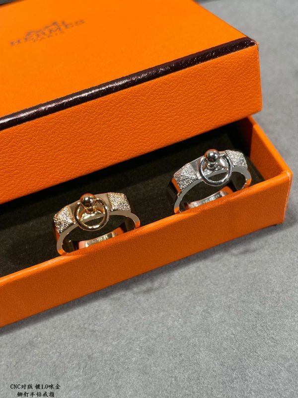 18K Collier De Chien Lock Diamonds H Ring - 图片 6