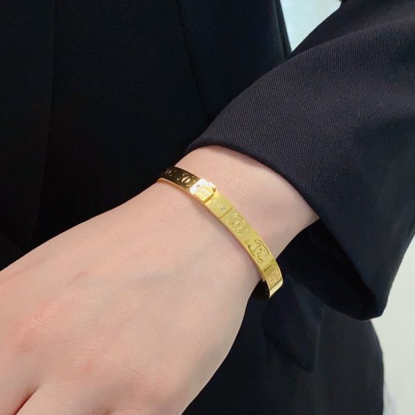 18K CC Diamond Bracelet - Image 5
