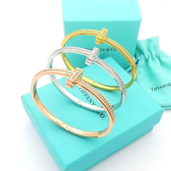 18K T1 Wide Diamond Bangle Bracelet - 图片 5