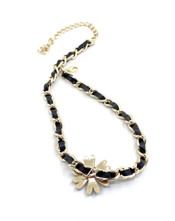 18K CC Flower Leather Choker Necklace - 图片 2
