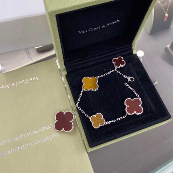 18K Lucky Carnelian and Tigers Eye Alhambra Bracelet - 图片 4