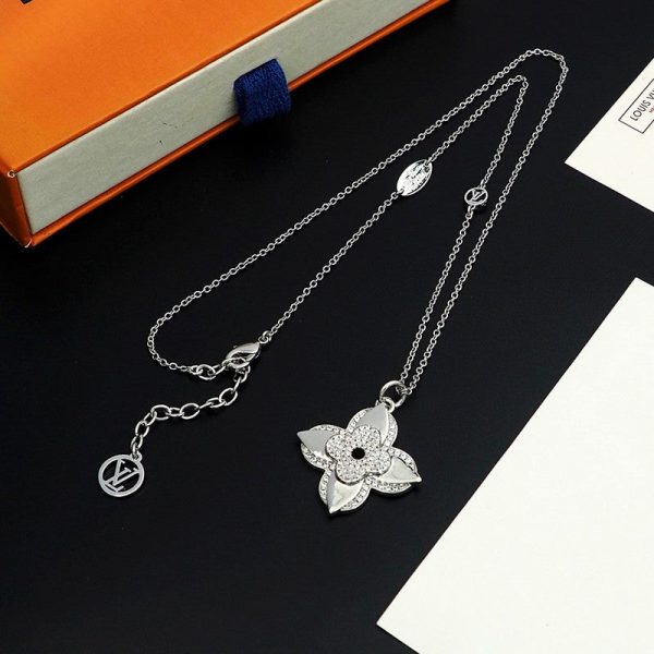 18K Louis Medaillon Necklace - 图片 5