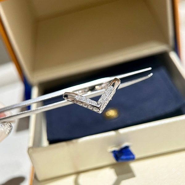18K Louis V Diamonds Ring - 图片 5
