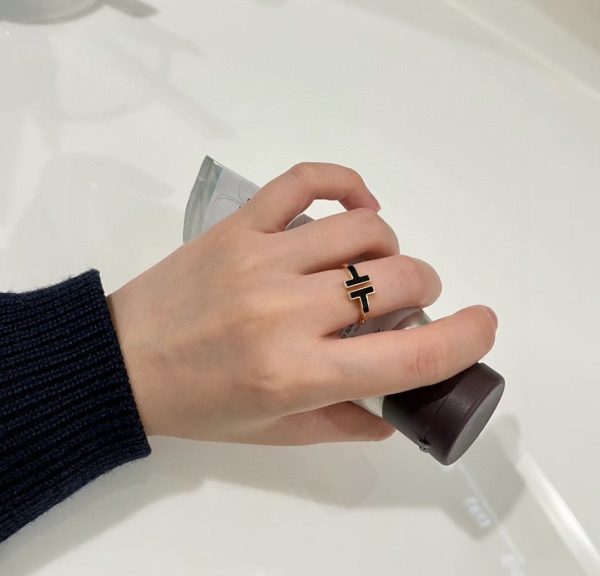 18K T Black Onyx Wire Ring - 图片 2