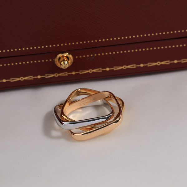 18K Trinity Cushion Ring - Image 3