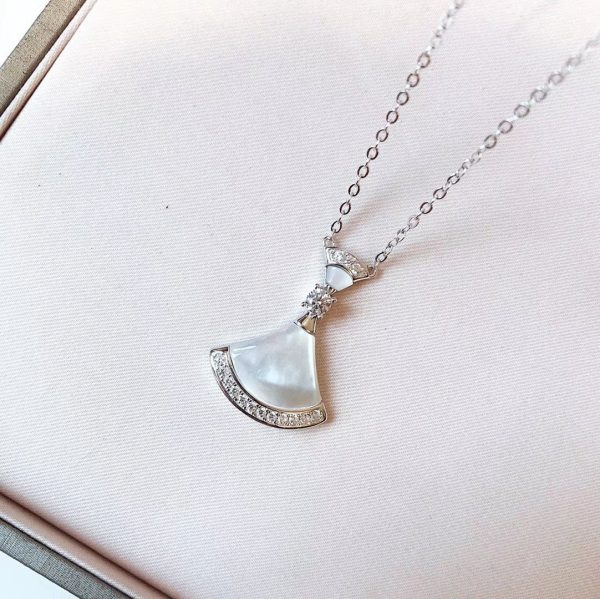 18K BV Divas' Dream Pearls Necklace - Image 2