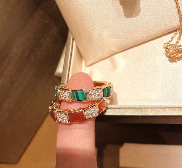 18K BV Serpenti Viper Malachite Ring - Image 5