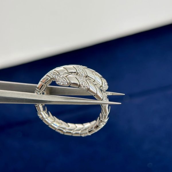 18K BV Serpenti Viper Pave Diamond Ring - Image 2