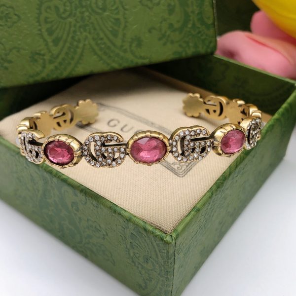 18K Double G Red Crystals Open Cuff Bracelet - 图片 4