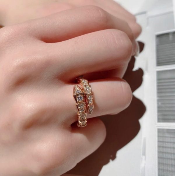 18K BV Serpenti Viper Pave Diamond Ring - Image 3