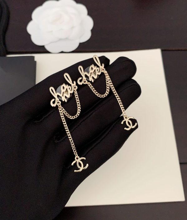 18K CC Letter Earrings - 图片 3