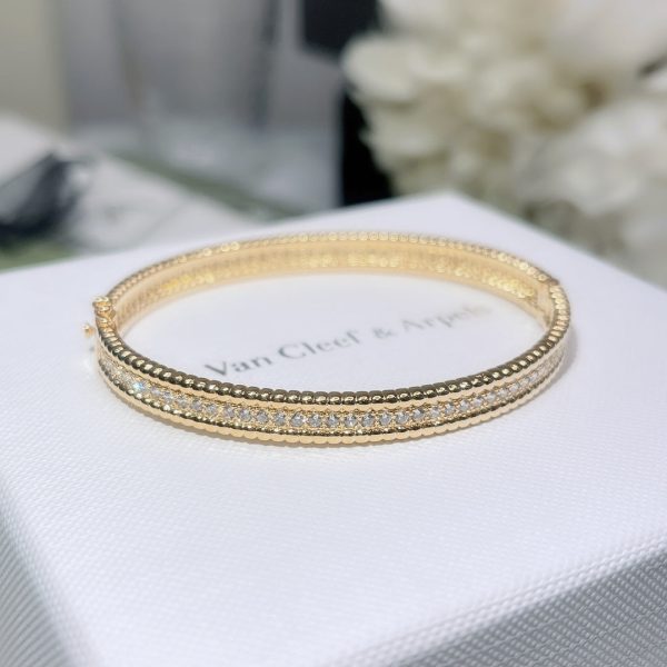 18K Yellow Gold Perlée Diamonds One Row Bracelet - Image 2