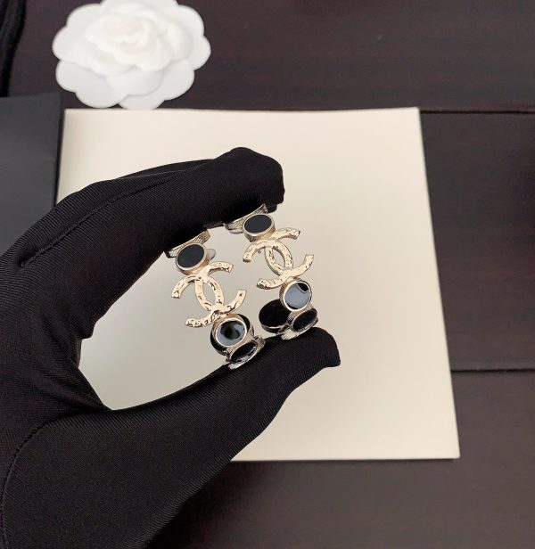 18K CC Black Crystals Earrings - 图片 3