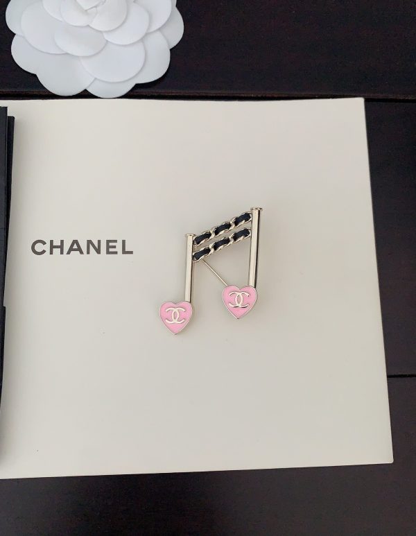 18K CC Music Symbol Brooch - Image 3