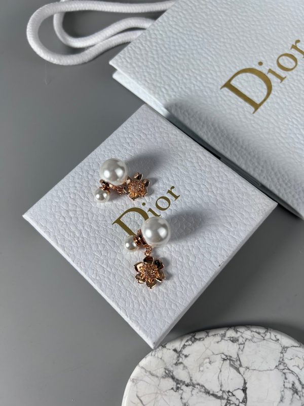 18K CD Vintage Flower Pearl Earrings - 图片 3
