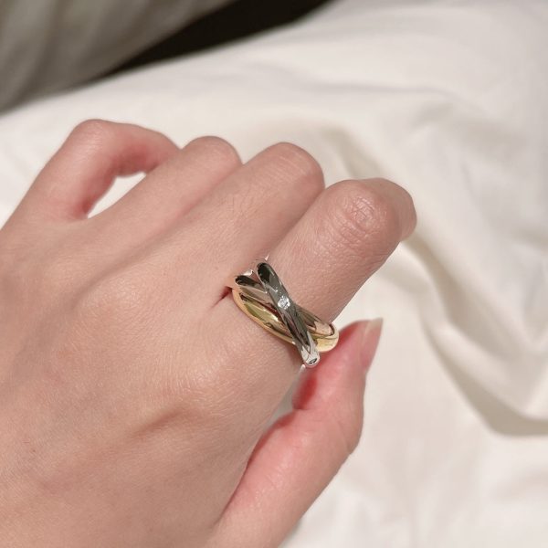 18K Trinity Five Diamonds Ring - Image 3