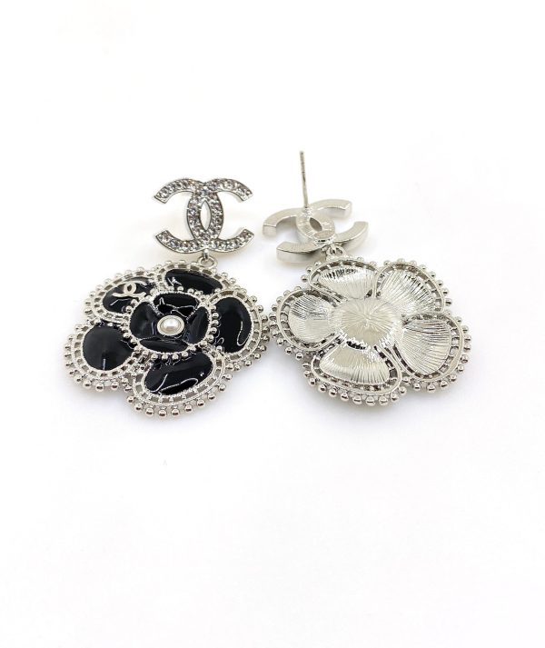 18K CC Black Pearl Camellia Earrings - 图片 5