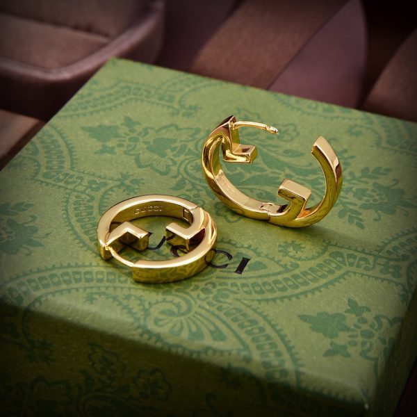 18K Double G Hollow Earrings - 图片 3