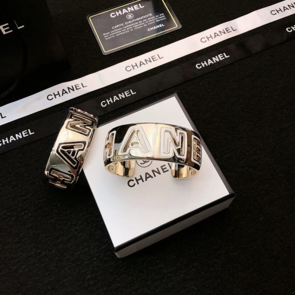 18K CC Black & White Cuff Bracelet - 图片 6