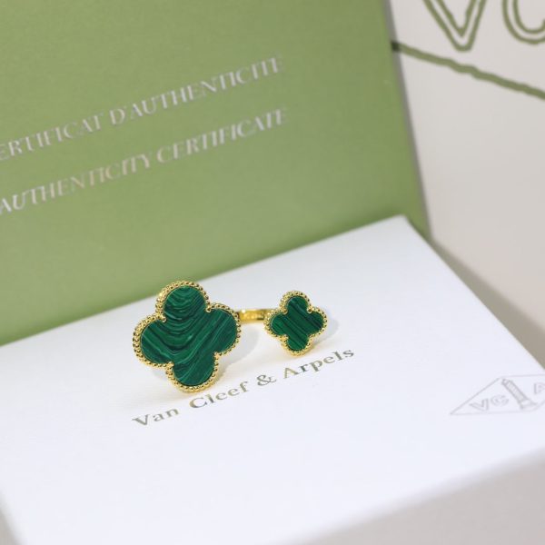 18K Magic Alhambra Malachite Clover Ring - 图片 6