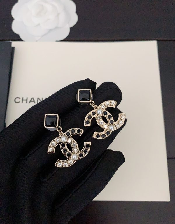 18K CC Black Crystals Earrings - 图片 3