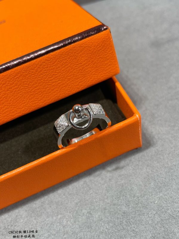 18K Collier De Chien Lock Diamonds H Ring - 图片 7