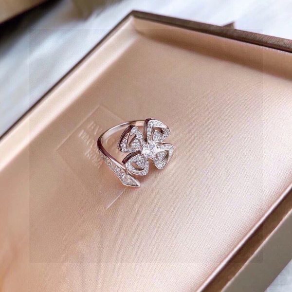 18K BV Fiorever Ring - Image 2