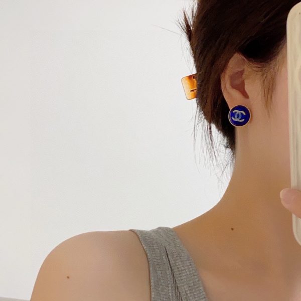 18K CC Blue Crystal Earrings - 图片 4