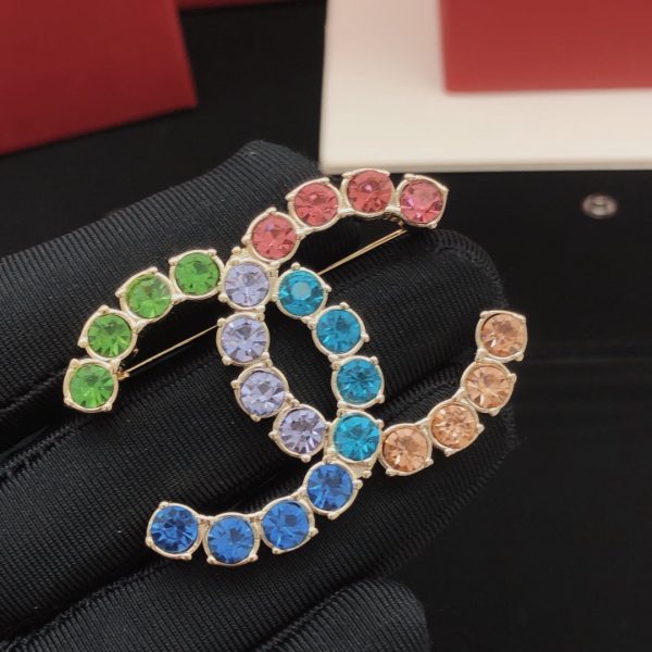 18K CC Color Crystals Brooch - Image 4