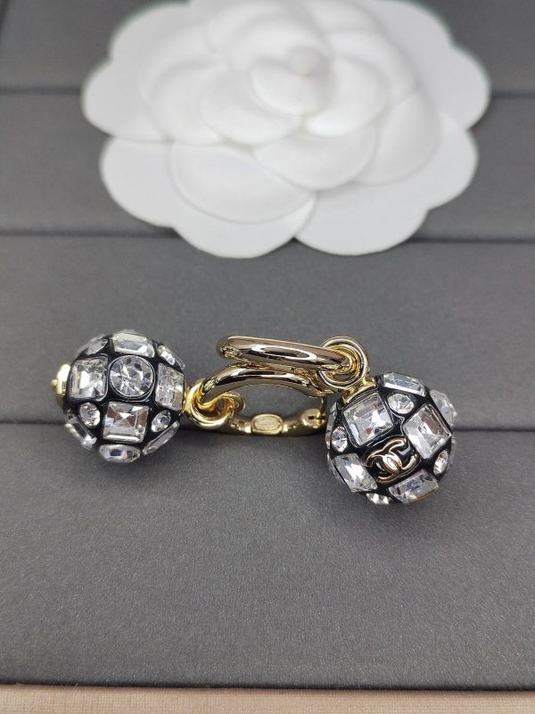 18K CC Ball Crystals Earrings - 图片 3
